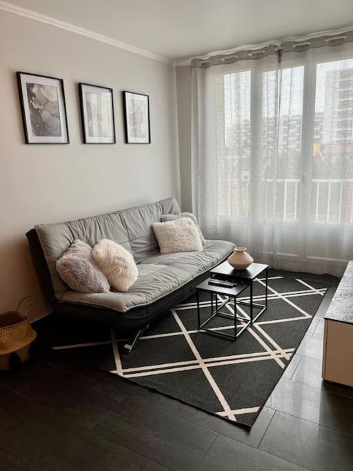 Appartement Situe Au Centre Ville D'อัลฟอร์วิลล์ ภายนอก รูปภาพ
